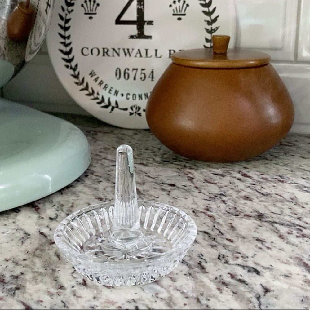 Vintage Crystal Ring Holder - Picture 1 of 4